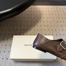 G102@Dymonlatr*26ss夏季新款尖头布洛克扣带单鞋 复古英伦氛围感直接拉满,精致尖头搭配经典布洛克雕花,T G102@Dymonlatr*26ss夏季新款尖头布洛克扣带单鞋 复古英伦氛围感直接拉满,精致尖头搭配经典布洛克雕花,T