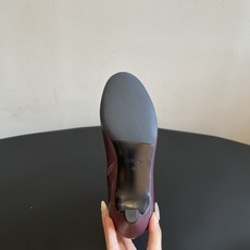 G102😃COTEM* 26ss夏季新款复古纽扣低跟中筒靴 自带浓郁复古贵气格调,流畅靴筒线条搭配一排列圆扣装饰,哑光皮 G102😃COTEM* 26ss夏季新款复古纽扣低跟中筒靴 自带浓郁复古贵气格调,流畅靴筒线条搭配一排列圆扣装饰,哑光皮