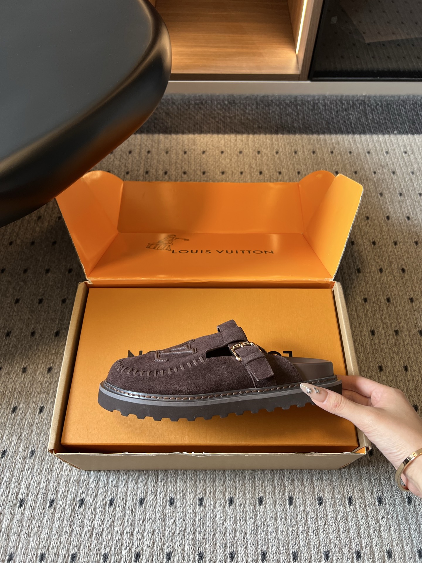 루이비통 신발 143154 Louis Vuitton Sandals 상세 이미지 5