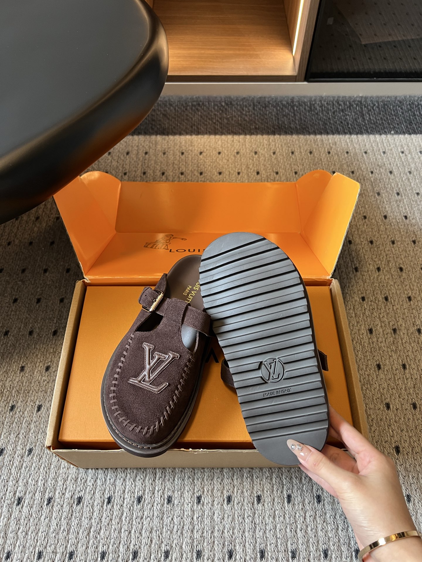 루이비통 신발 143154 Louis Vuitton Sandals 상세 이미지 3