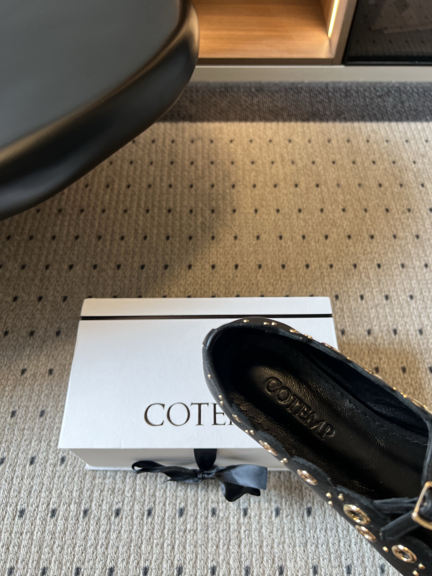 G102 COTEM* 26ss新款镂空花边玛丽珍鞋 自带松弛复古文艺氛围感的平底玛丽珍,圆润圆头搭配波浪花边鞋口,鞋身 G102 COTEM* 26ss新款镂空花边玛丽珍鞋 自带松弛复古文艺氛围感的平底玛丽珍,圆润圆头搭配波浪花边鞋口,鞋身