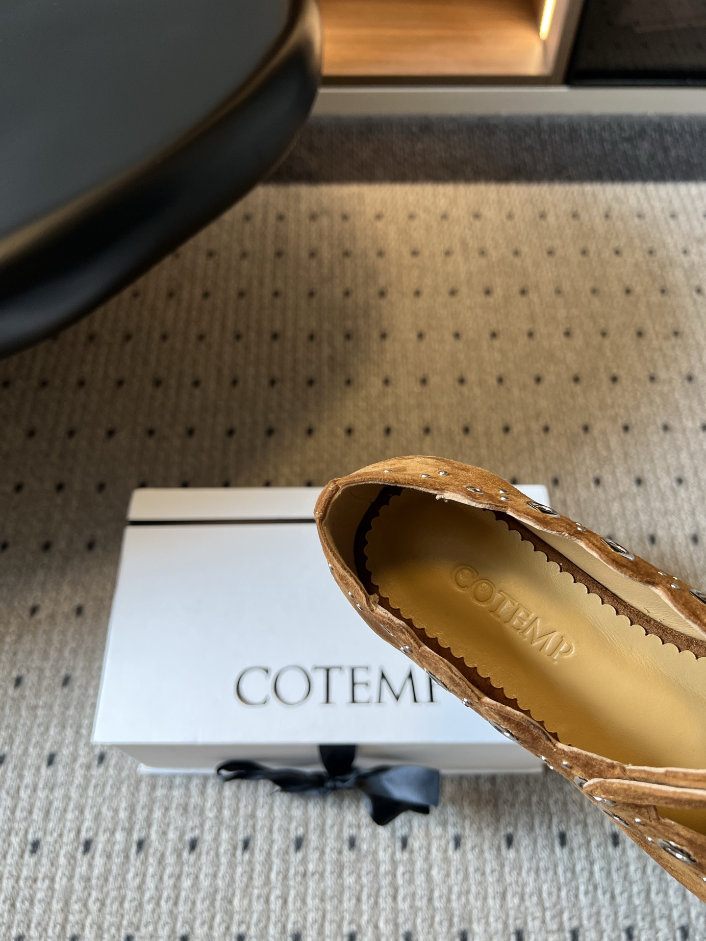 G102 COTEM* 26ss新款镂空花边玛丽珍鞋 自带松弛复古文艺氛围感的平底玛丽珍,圆润圆头搭配波浪花边鞋口,鞋身 G102 COTEM* 26ss新款镂空花边玛丽珍鞋 自带松弛复古文艺氛围感的平底玛丽珍,圆润圆头搭配波浪花边鞋口,鞋身