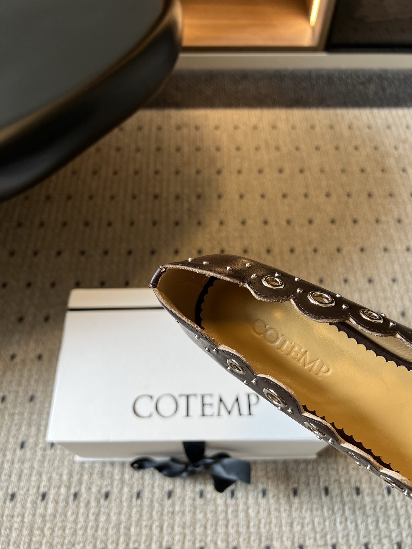 G102 COTEM* 26ss新款镂空花边玛丽珍鞋 自带松弛复古文艺氛围感的平底玛丽珍,圆润圆头搭配波浪花边鞋口,鞋身 G102 COTEM* 26ss新款镂空花边玛丽珍鞋 自带松弛复古文艺氛围感的平底玛丽珍,圆润圆头搭配波浪花边鞋口,鞋身
