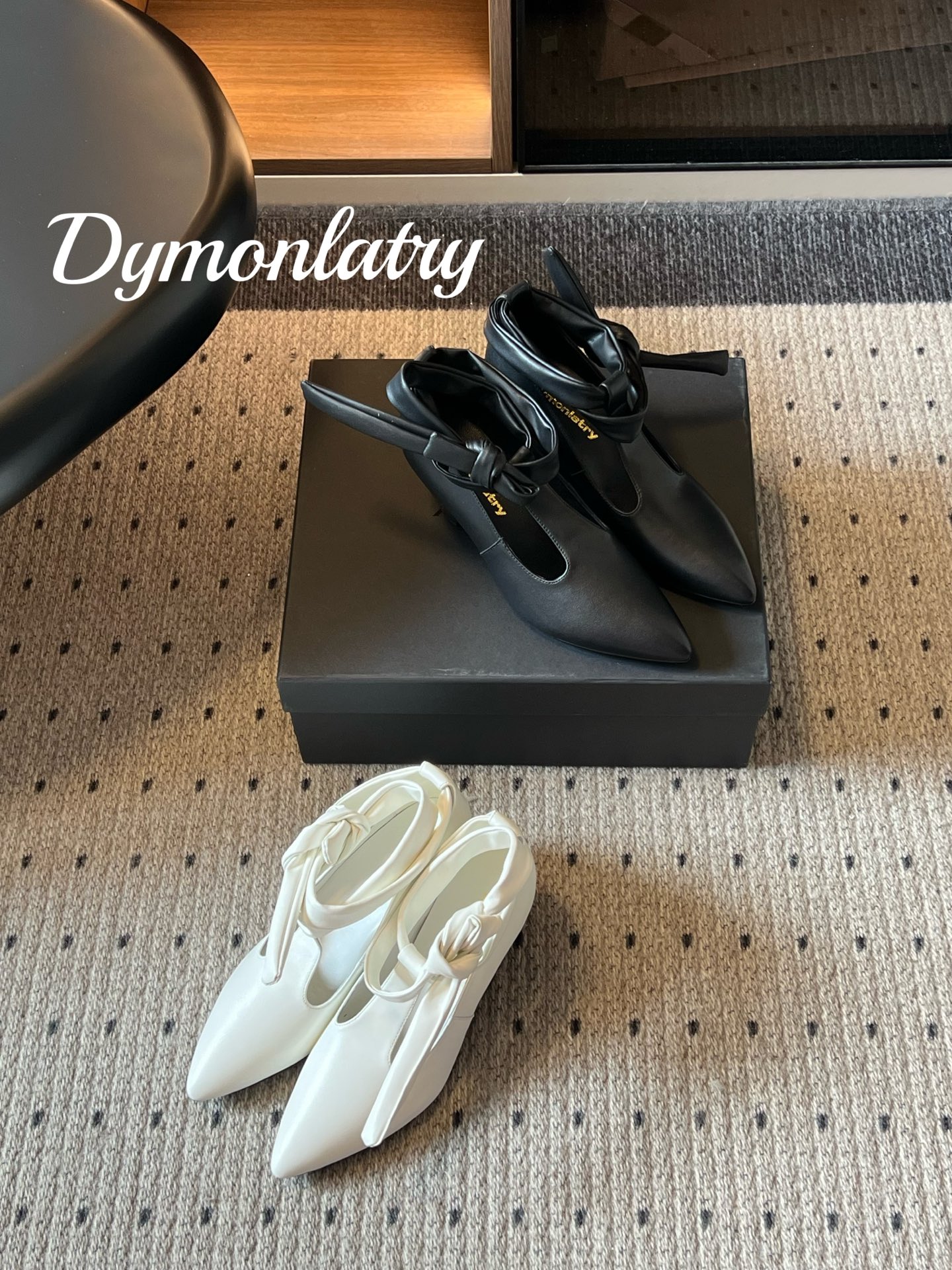 G213 Dymonlatr*26ss夏季新款绑带尖头低跟裸靴 自带温柔名媛氛围感的尖头短靴，利落修长尖头修饰脚型，T型
