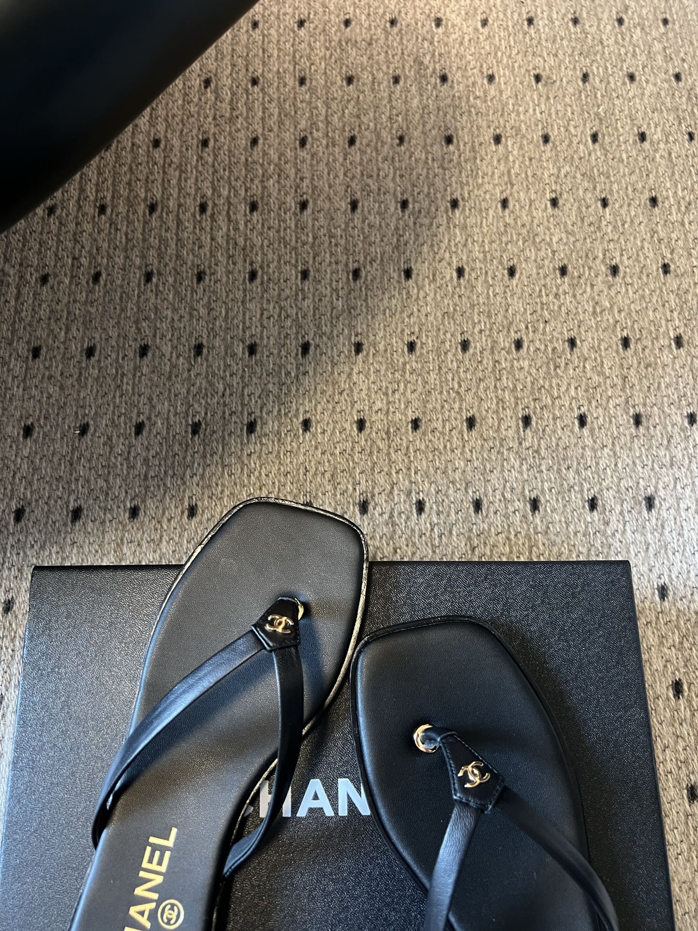 샤넬 스퀘어토 플립플랍 신발 143695 Chanel Sneakers 상세 이미지 8
