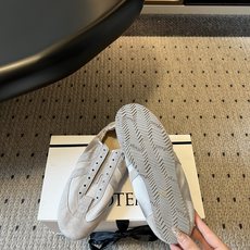 G102 COTEM* 26ss夏季新款褶皱绸缎一脚蹬薄底休闲 德训鞋自带松弛复古文艺氛围感的懒人德训鞋,软乎乎绒面搭配 G102 COTEM* 26ss夏季新款褶皱绸缎一脚蹬薄底休闲 德训鞋自带松弛复古文艺氛围感的懒人德训鞋,软乎乎绒面搭配