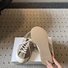 LEMAIR*26ss夏季新款复古德训休闲鞋 自带松弛复古文艺氛围感的德训鞋,别致褶皱鞋头设计,鞋面采用材质拼接打造,简 LEMAIR*26ss夏季新款复古德训休闲鞋 自带松弛复古文艺氛围感的德训鞋,别致褶皱鞋头设计,鞋面采用材质拼接打造,简