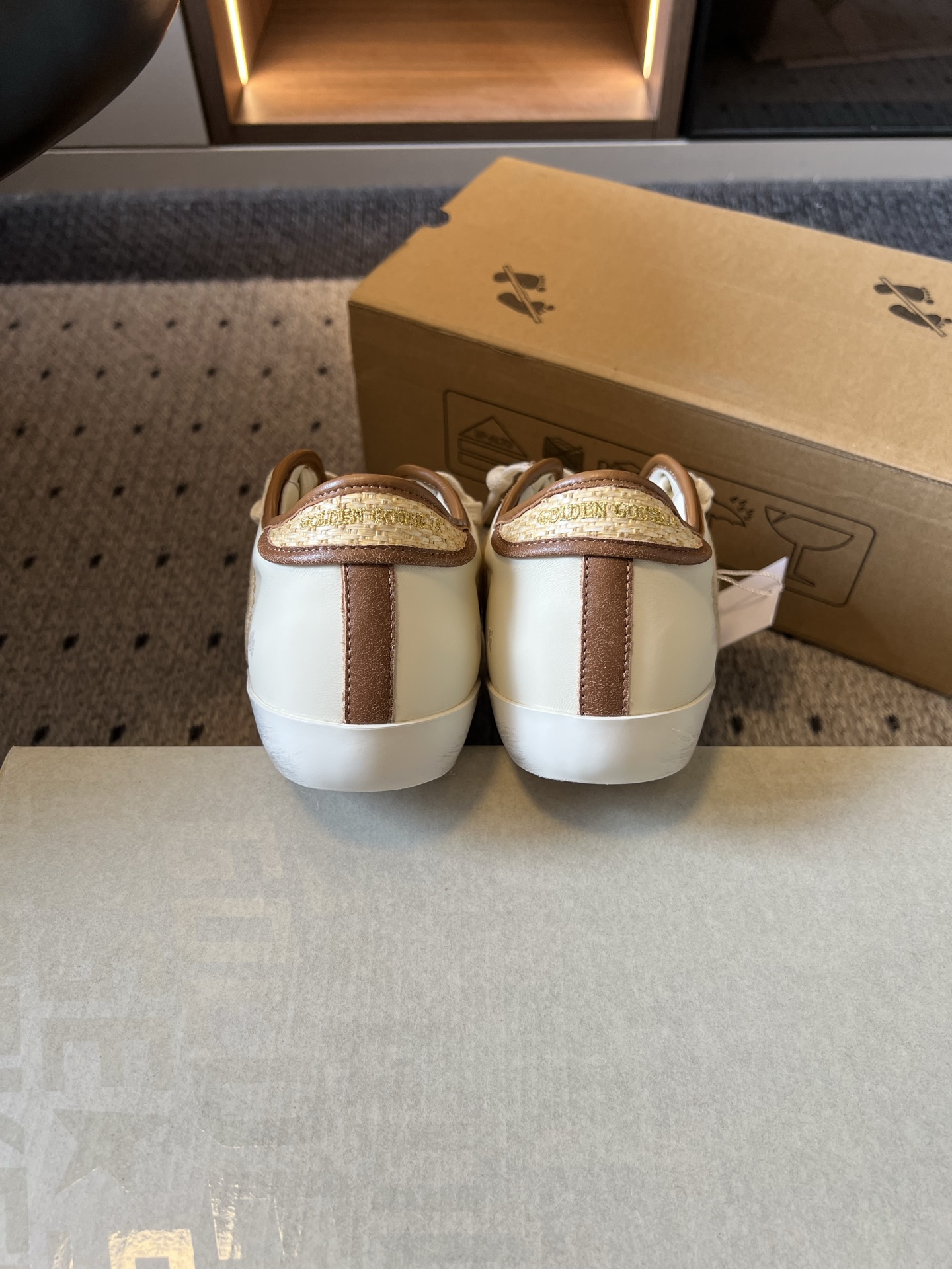 골든구스 신발 155564 Golden Goose Sneakers 상세 이미지 9