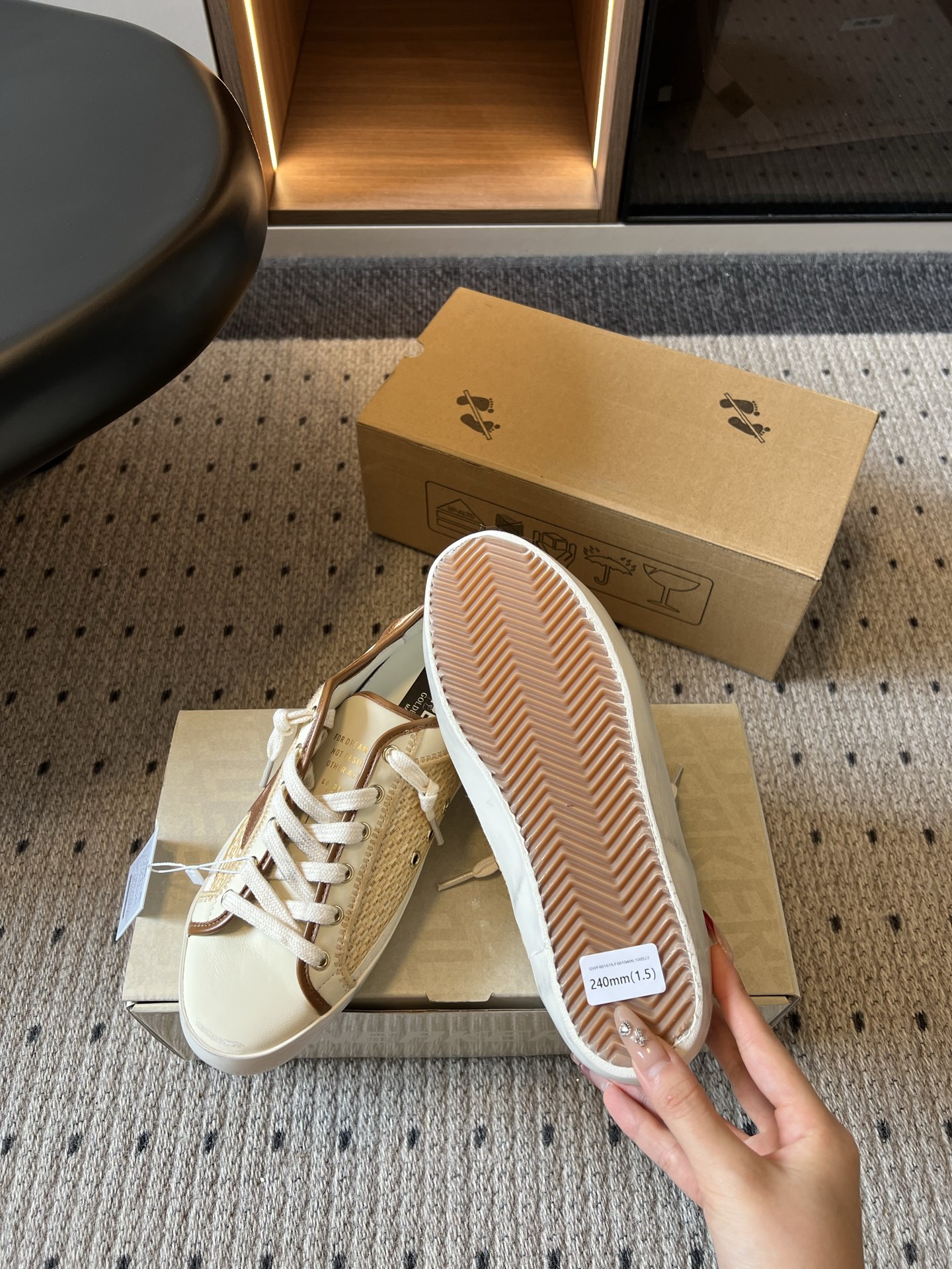 골든구스 신발 155564 Golden Goose Sneakers 상세 이미지 3
