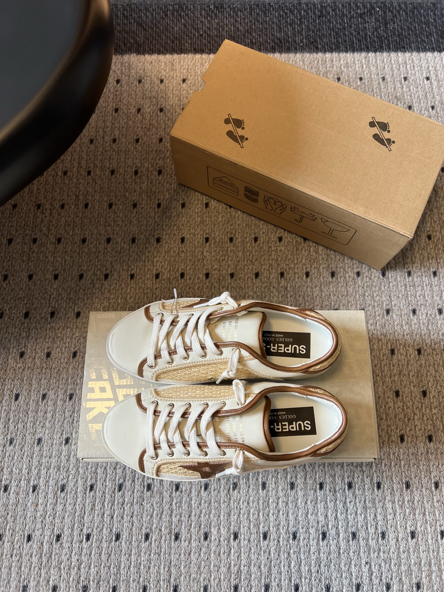 골든구스 신발 155564 Golden Goose Sneakers 상세 이미지 6