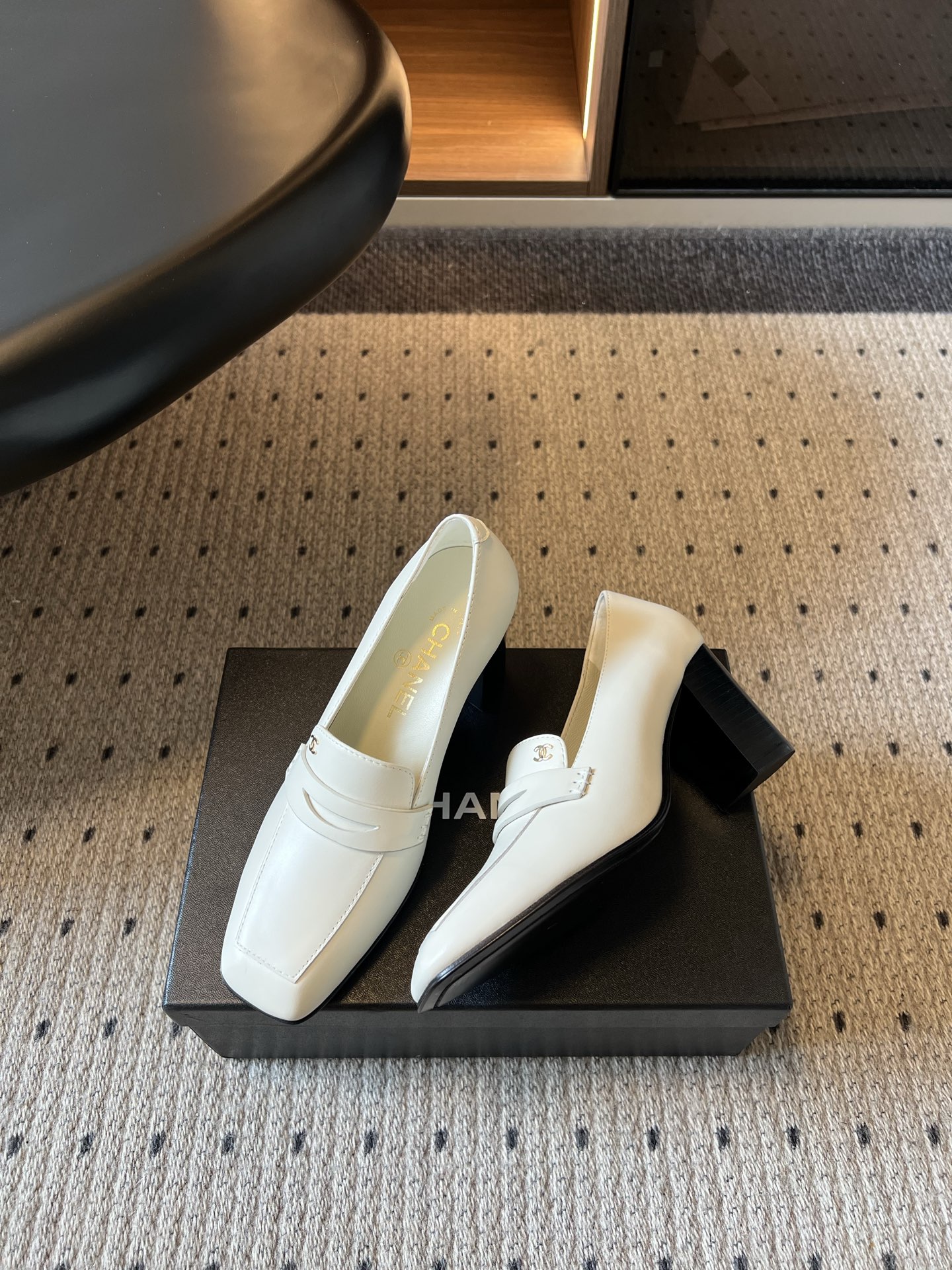 샤넬 신발 155494 Chanel Loafers 상세 이미지 4