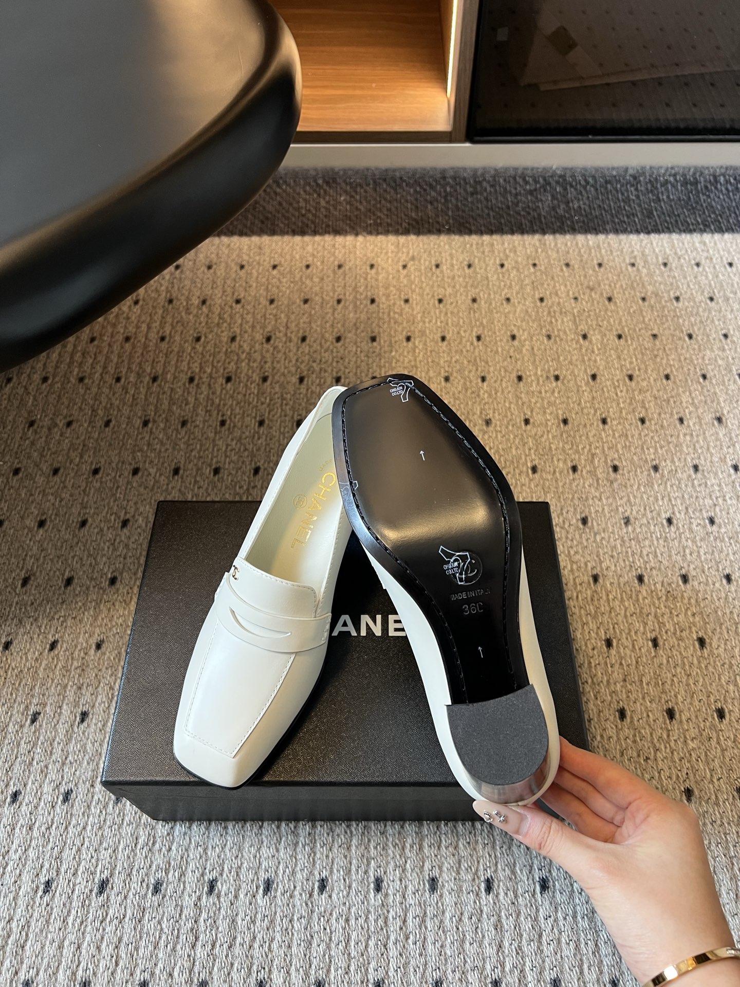 샤넬 신발 155494 Chanel Loafers 상세 이미지 3