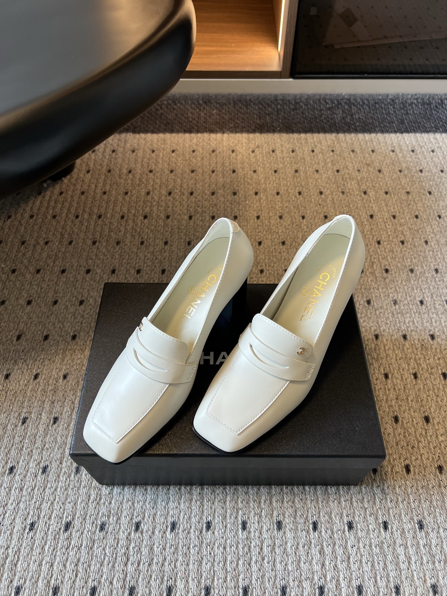 샤넬 신발 155494 Chanel Loafers 상세 이미지 2