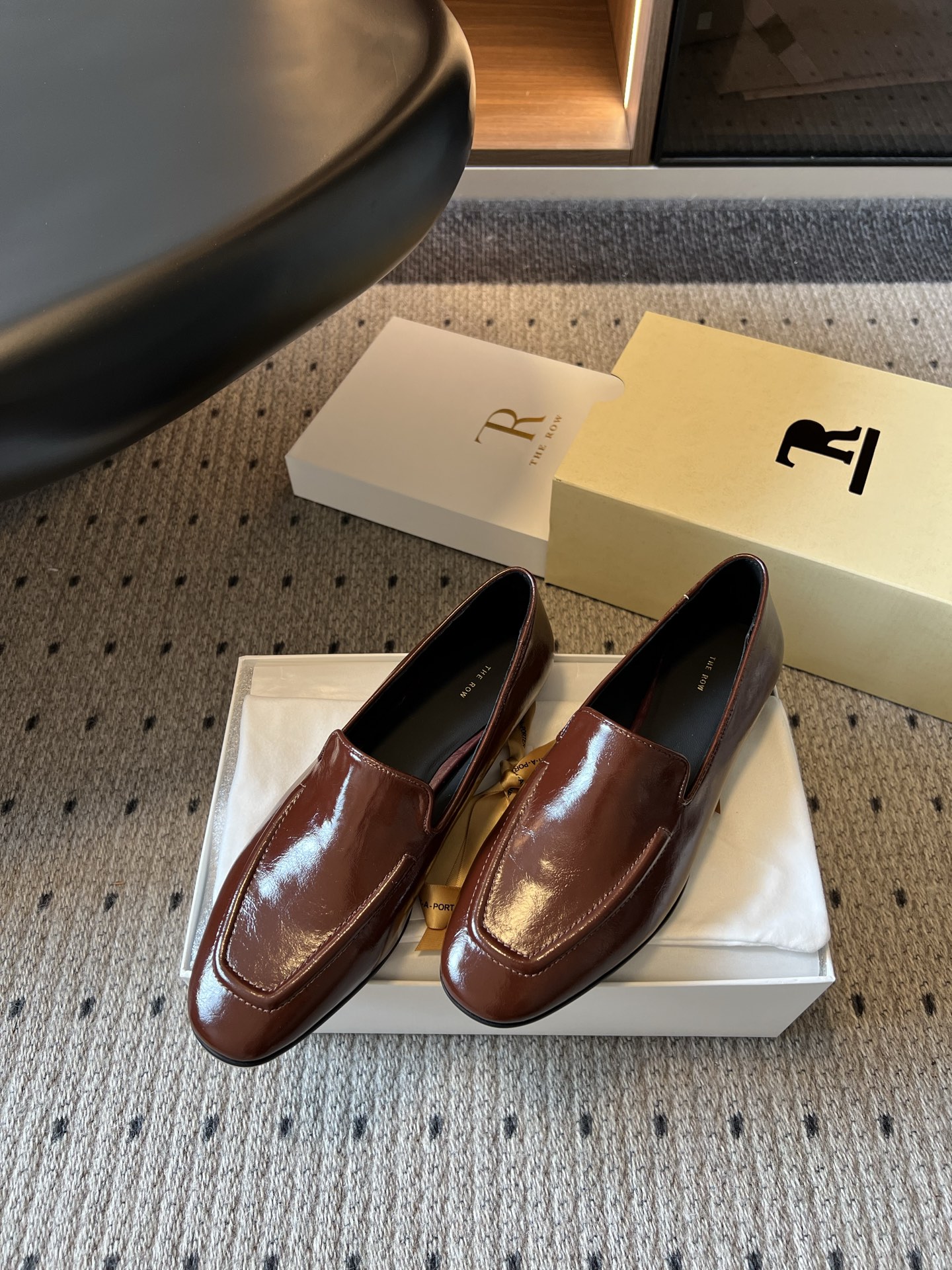 더로우 신발 155577 The Row Loafers 상세 이미지 2