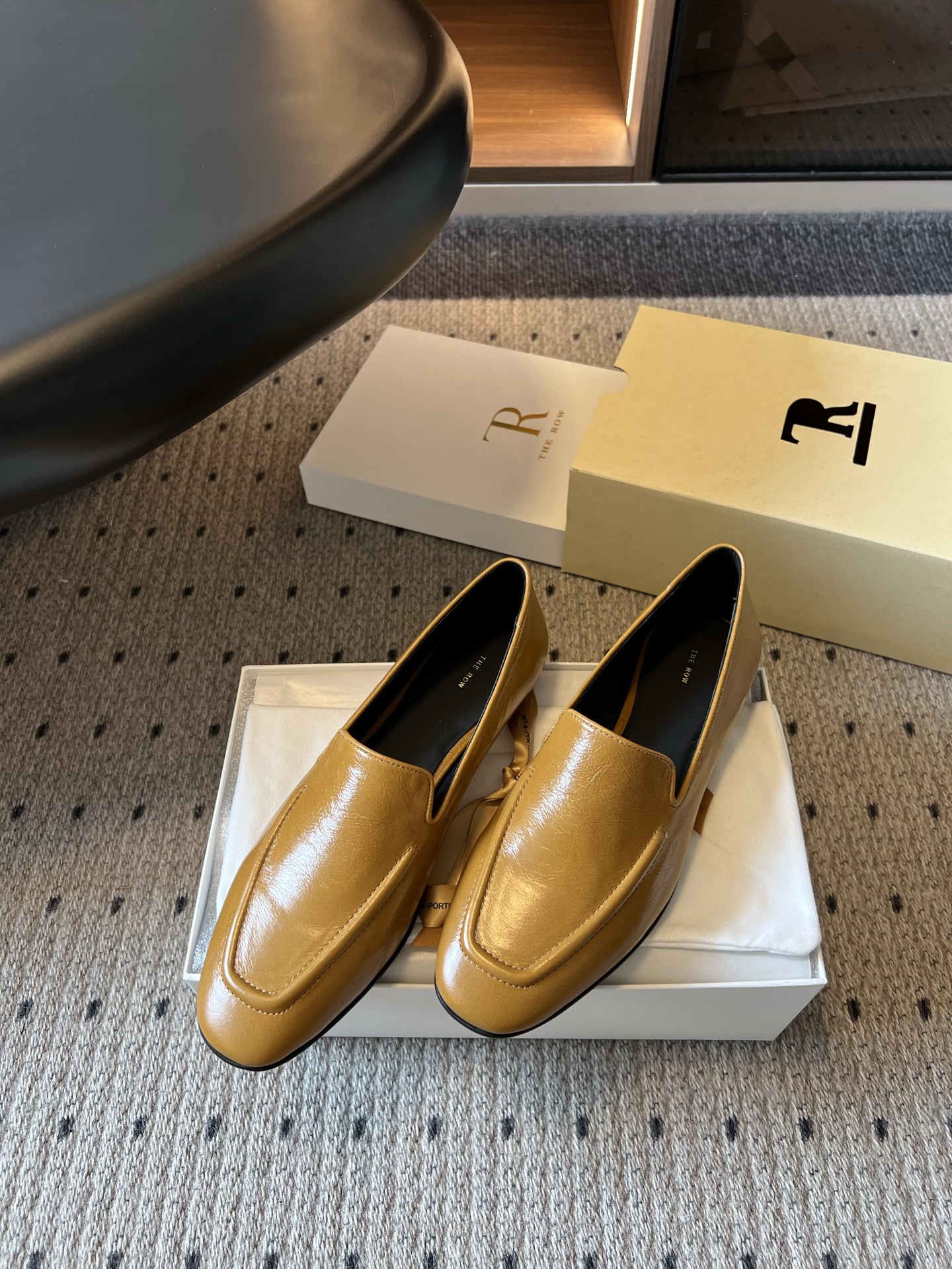 더로우 신발 155576 The Row Loafers 상세 이미지 2