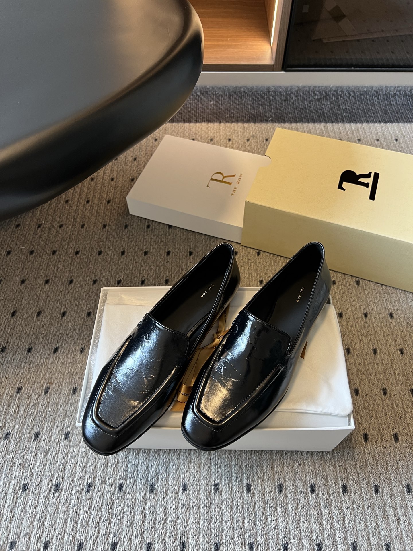 더로우 신발 155575 The Row Loafers 상세 이미지 2