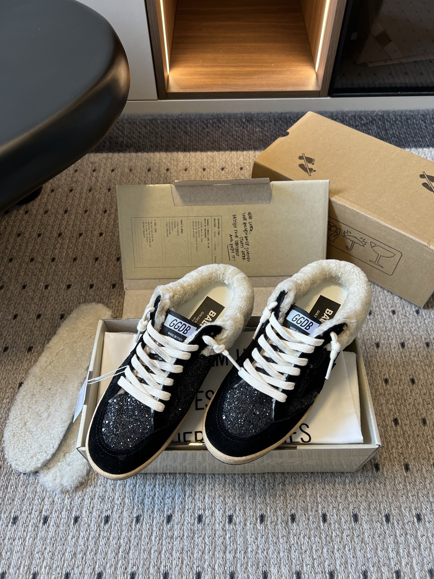 골든구스 신발 155540 Golden Goose Sneakers 상세 이미지 2
