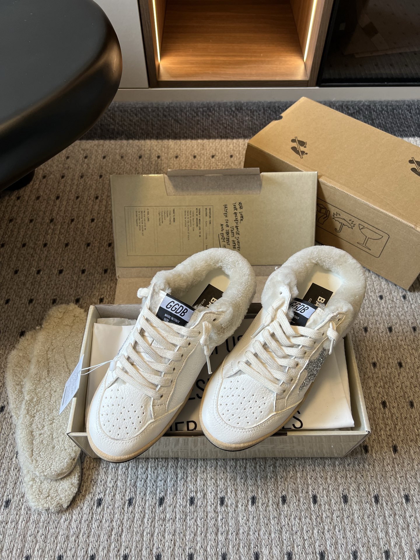 골든구스 신발 155539 Golden Goose Sneakers 상세 이미지 2