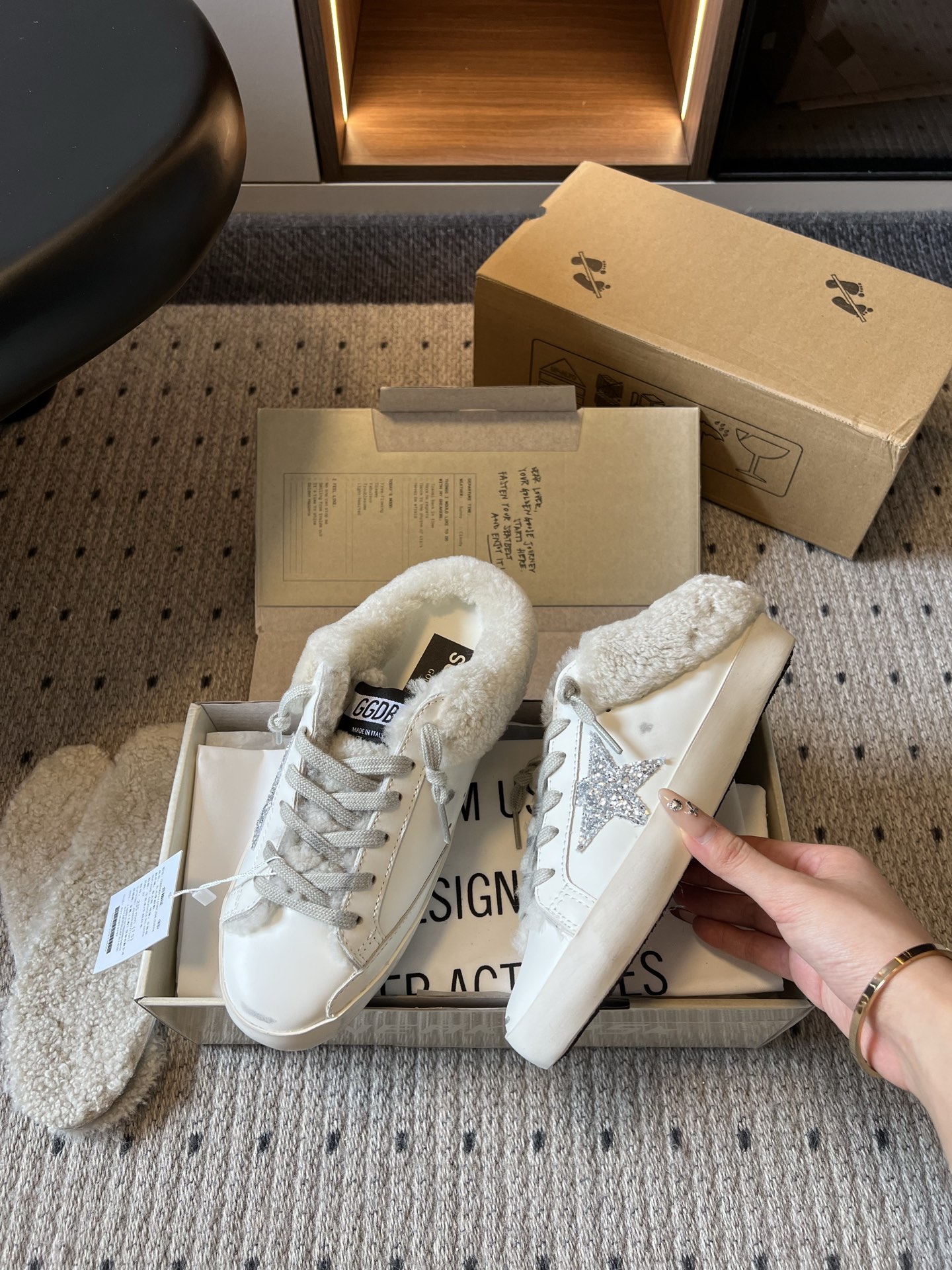 골든구스 신발 155543 Golden Goose Sneakers 상세 이미지 4