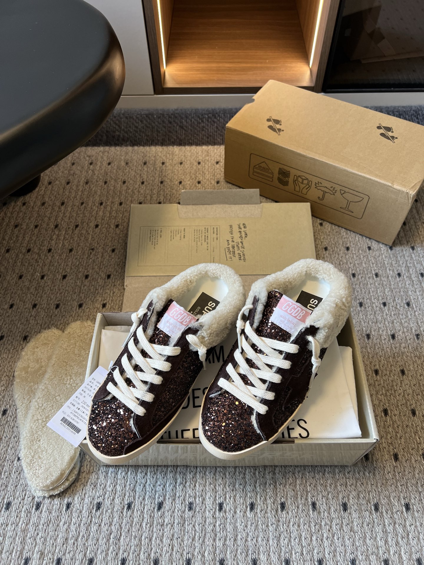 골든구스 신발 155541 Golden Goose Sneakers 상세 이미지 2