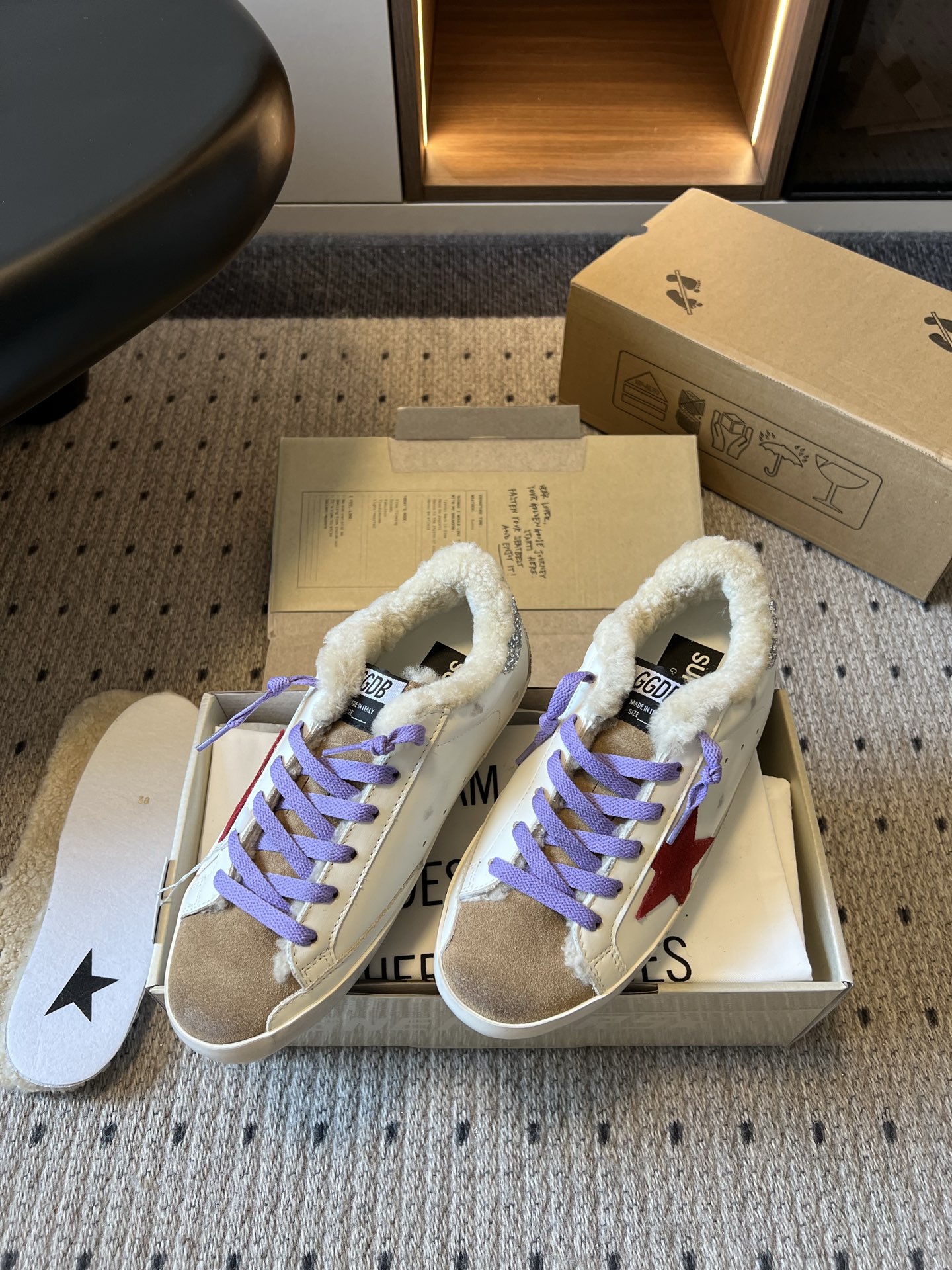 골든구스 신발 155548 Golden Goose Sneakers 상세 이미지 2