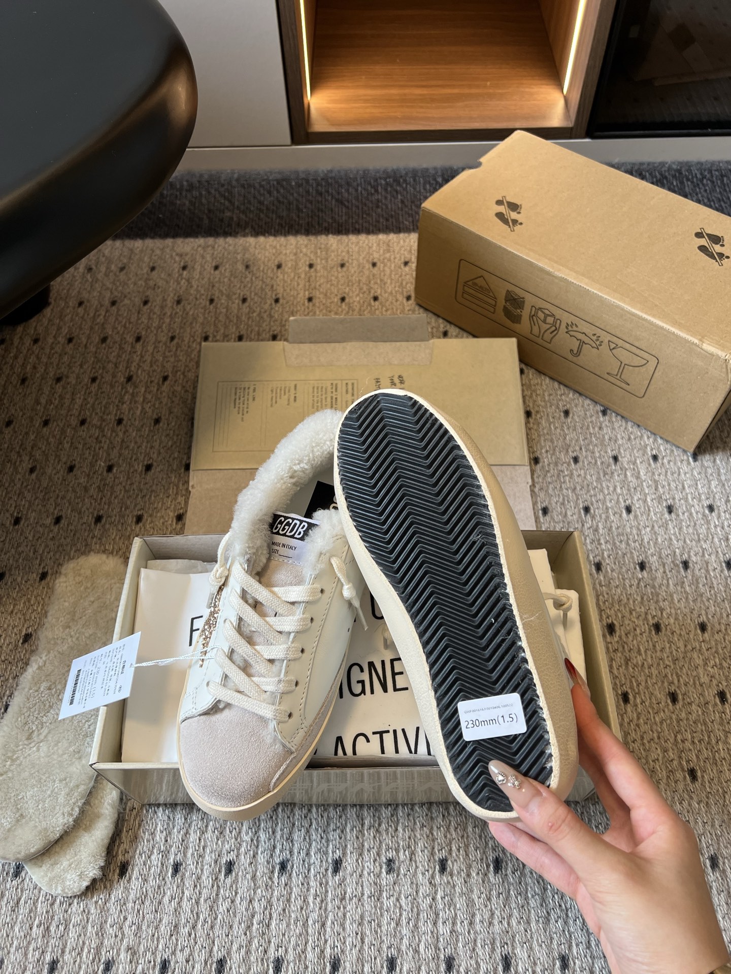 골든구스 신발 155546 Golden Goose Sneakers 상세 이미지 3