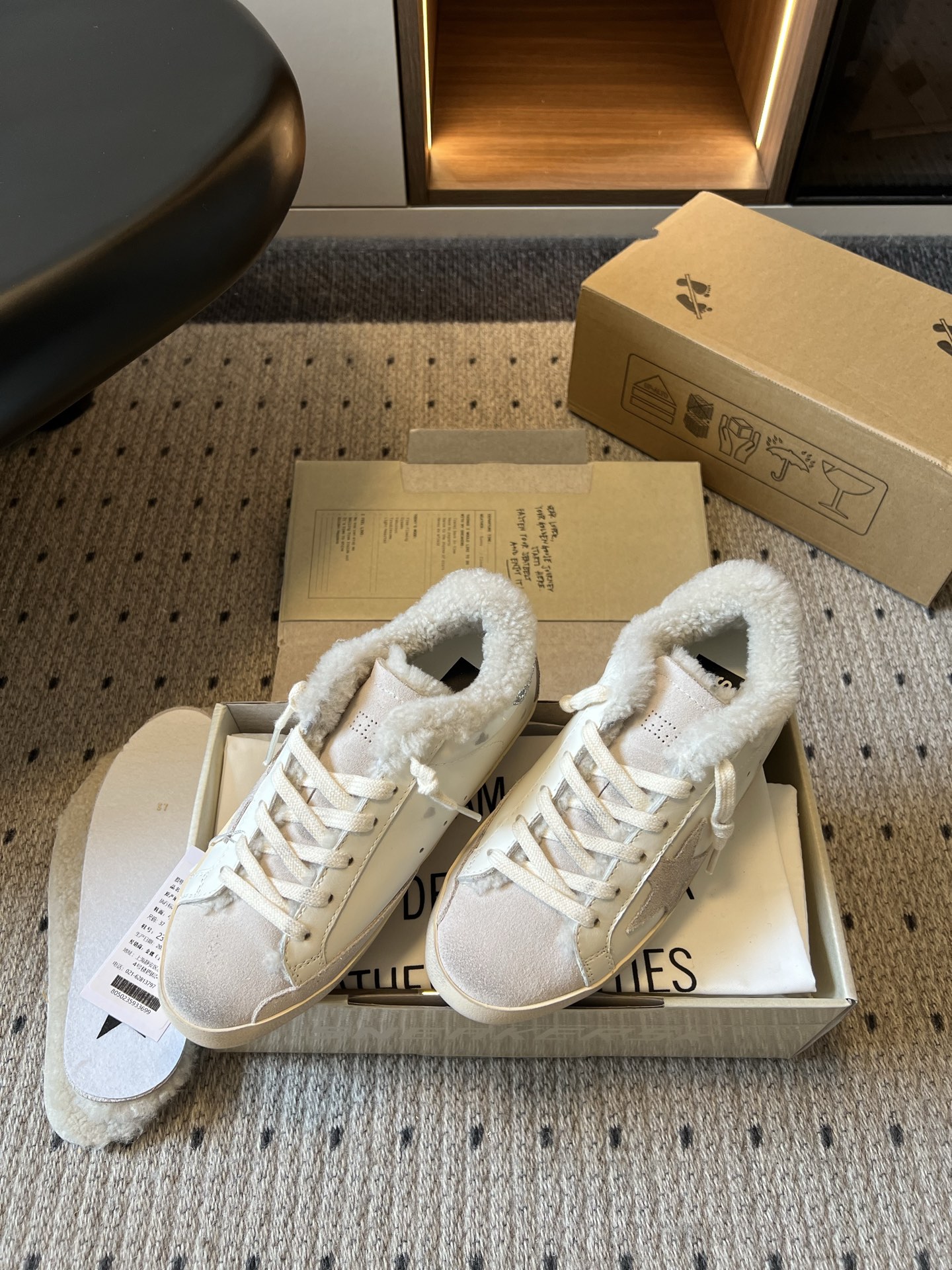 골든구스 신발 155544 Golden Goose Sneakers 상세 이미지 2