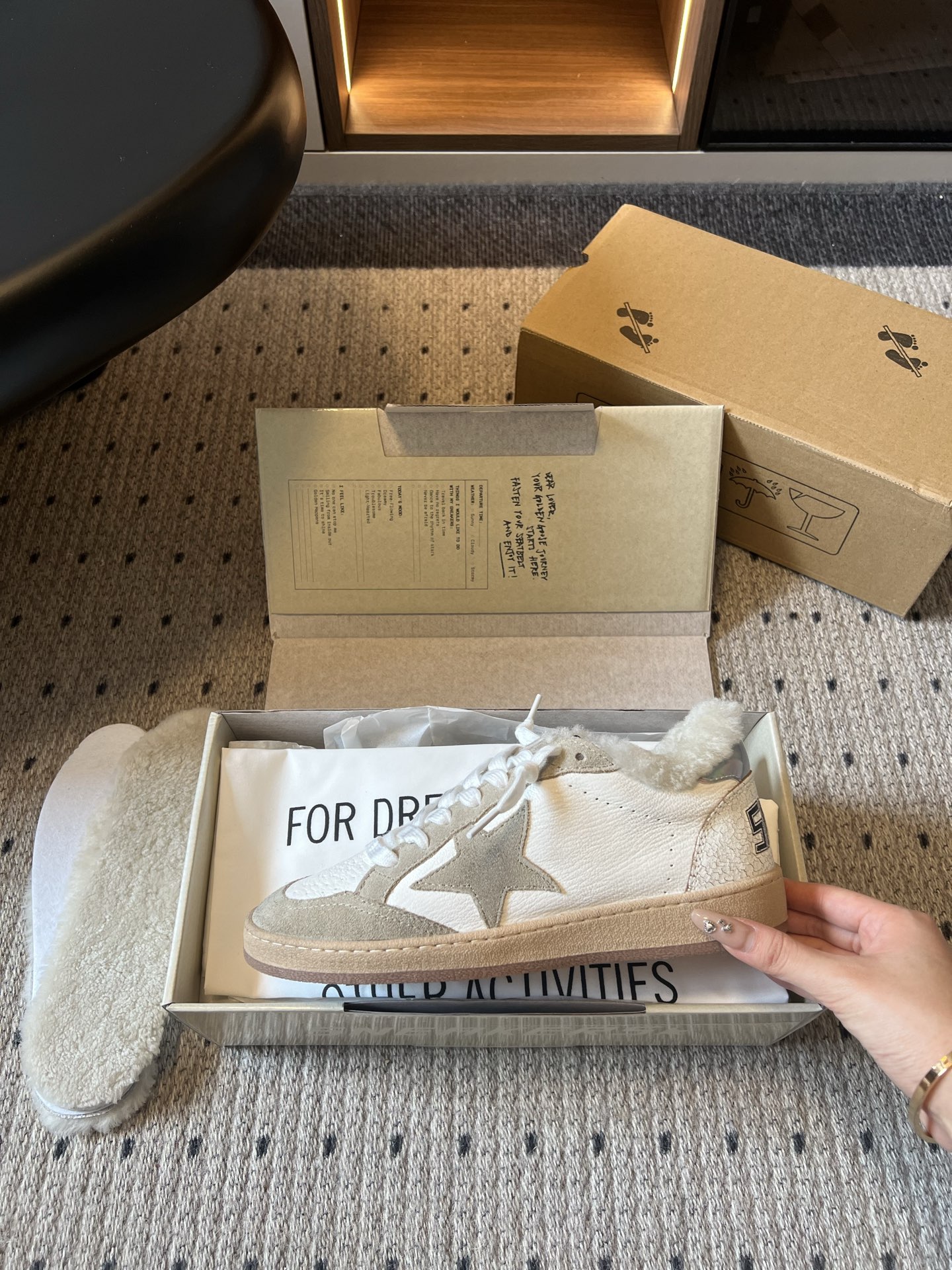 골든구스 신발 155561 Golden Goose Sneakers 상세 이미지 5