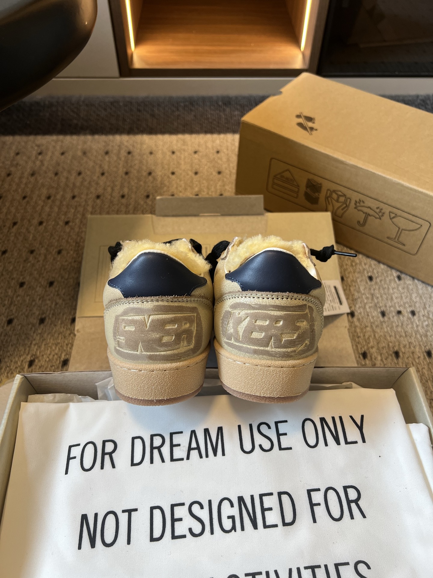 골든구스 신발 155559 Golden Goose Sneakers 상세 이미지 9
