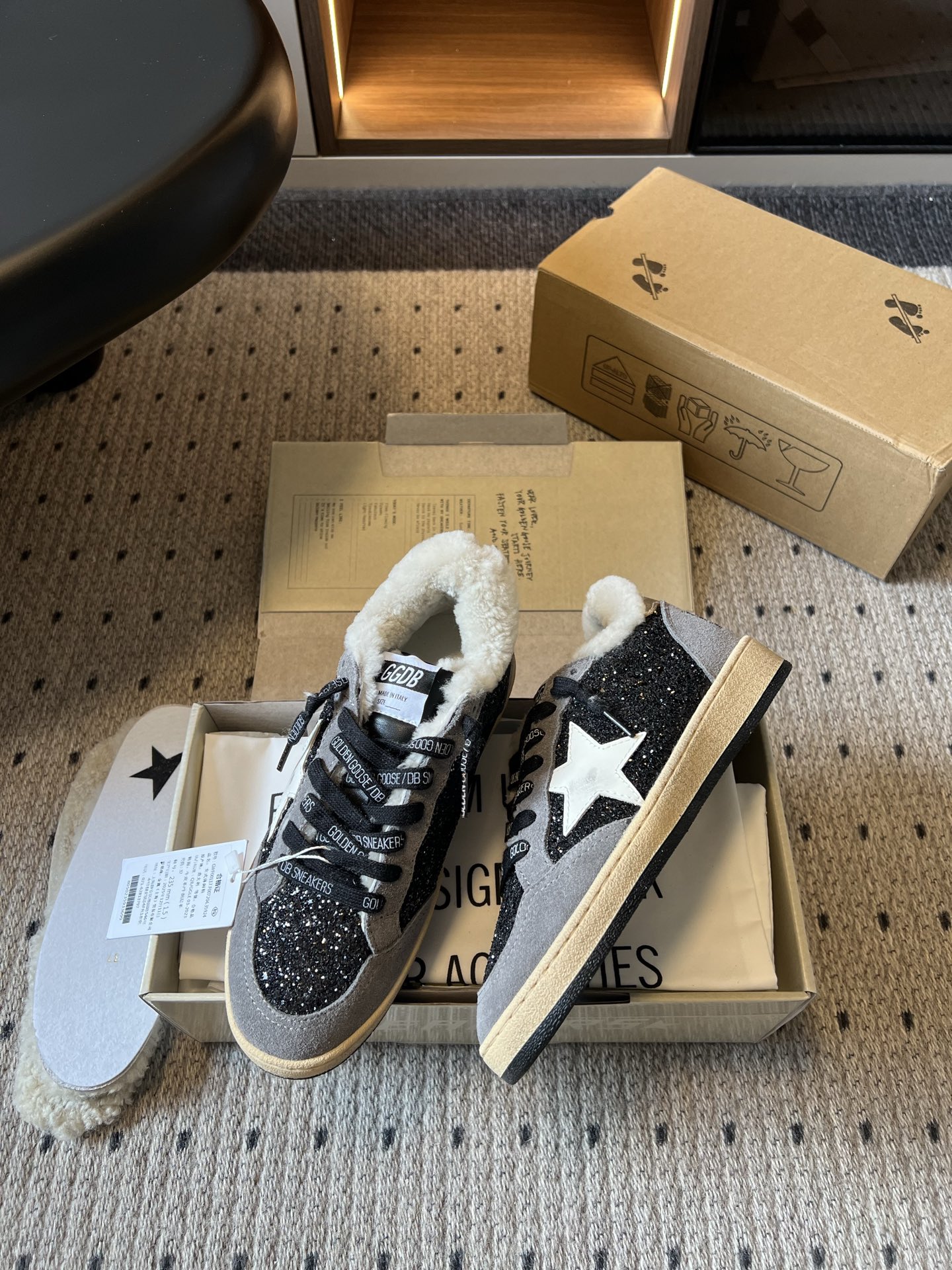 골든구스 신발 155557 Golden Goose Sneakers 상세 이미지 4