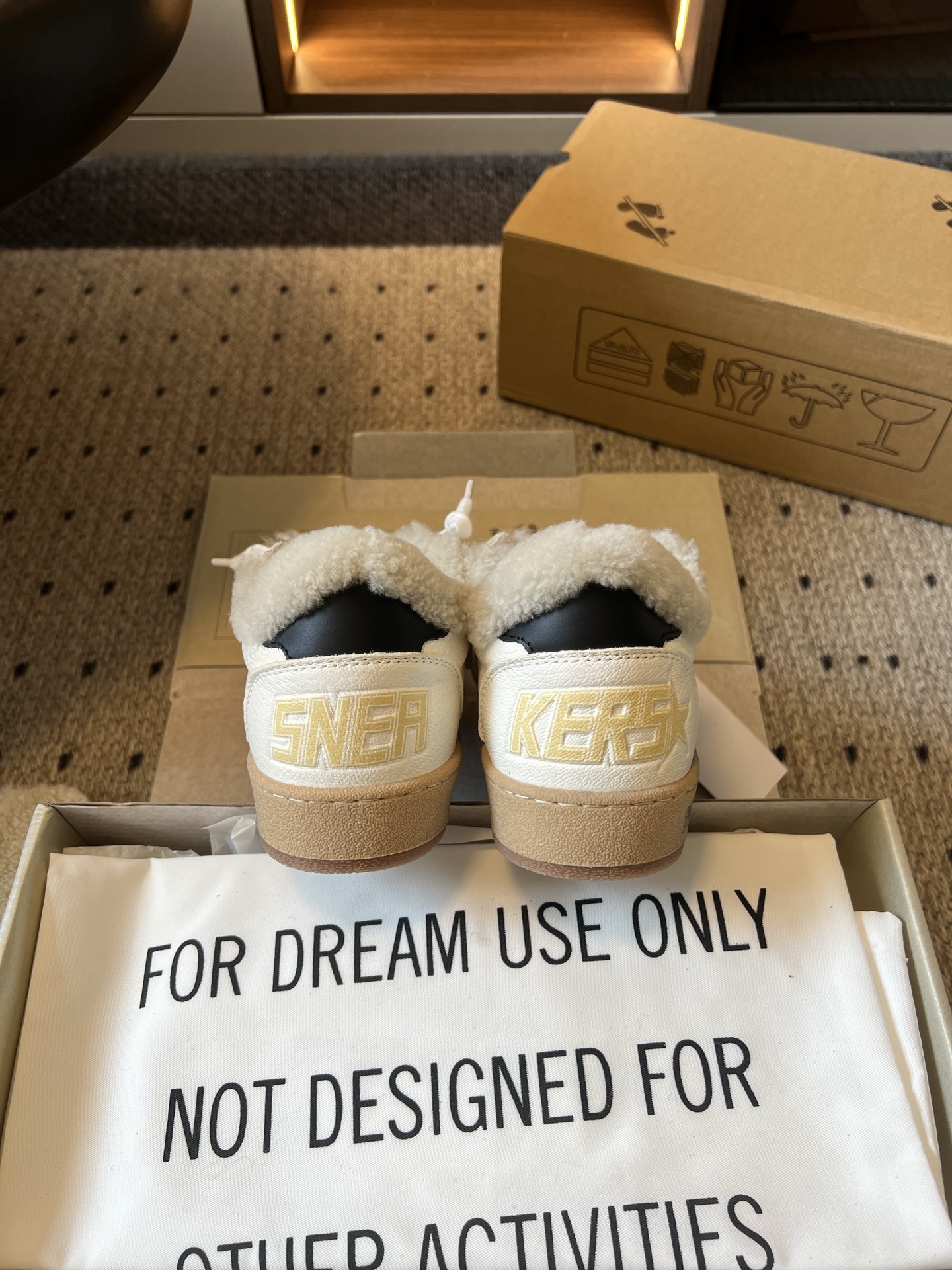 골든구스 신발 155556 Golden Goose Sneakers 상세 이미지 9