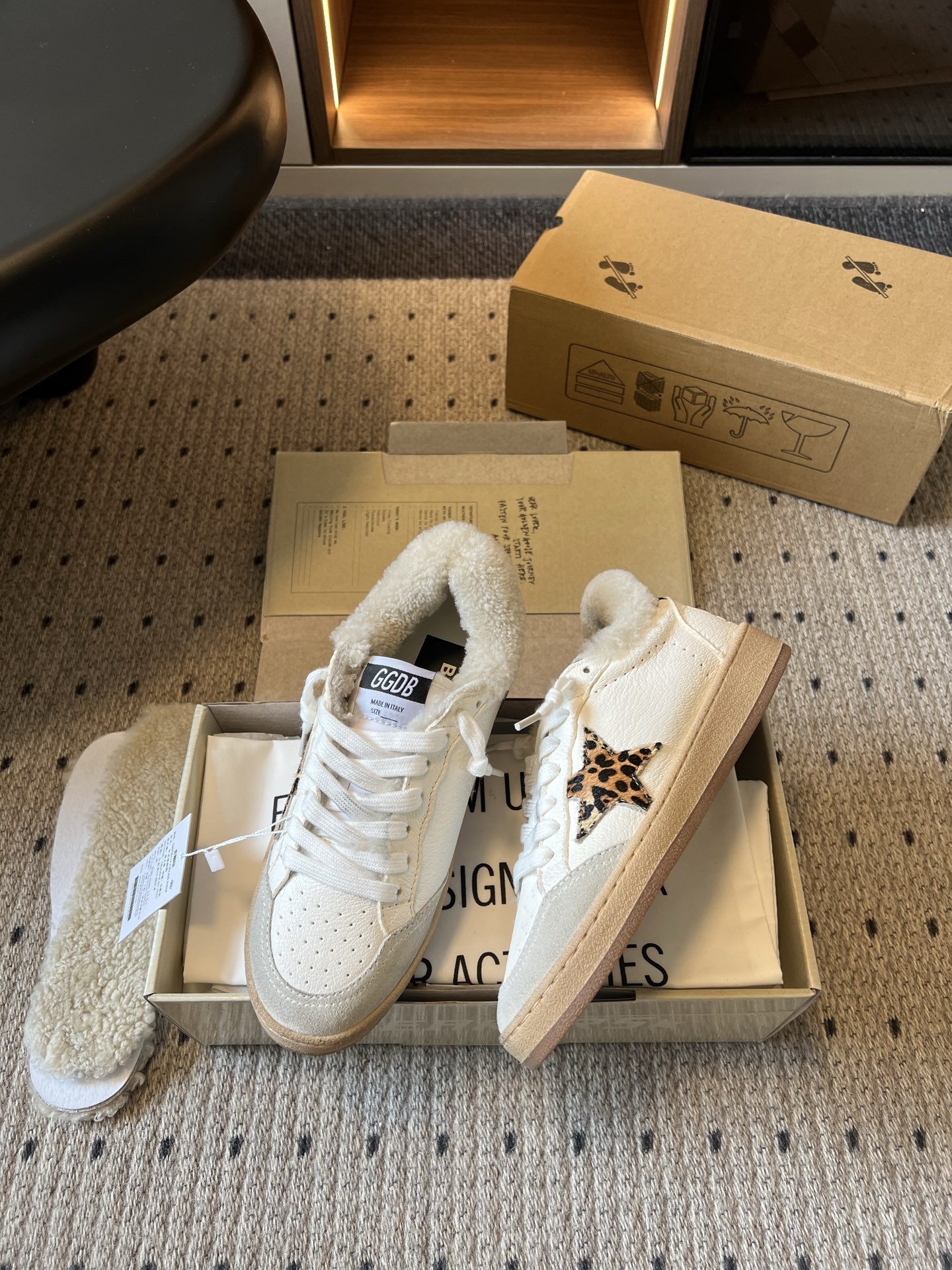 골든구스 신발 155556 Golden Goose Sneakers 상세 이미지 4