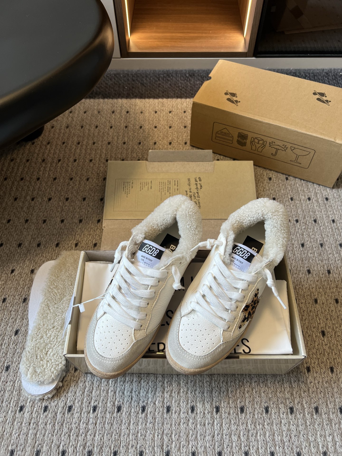 골든구스 신발 155556 Golden Goose Sneakers 상세 이미지 2
