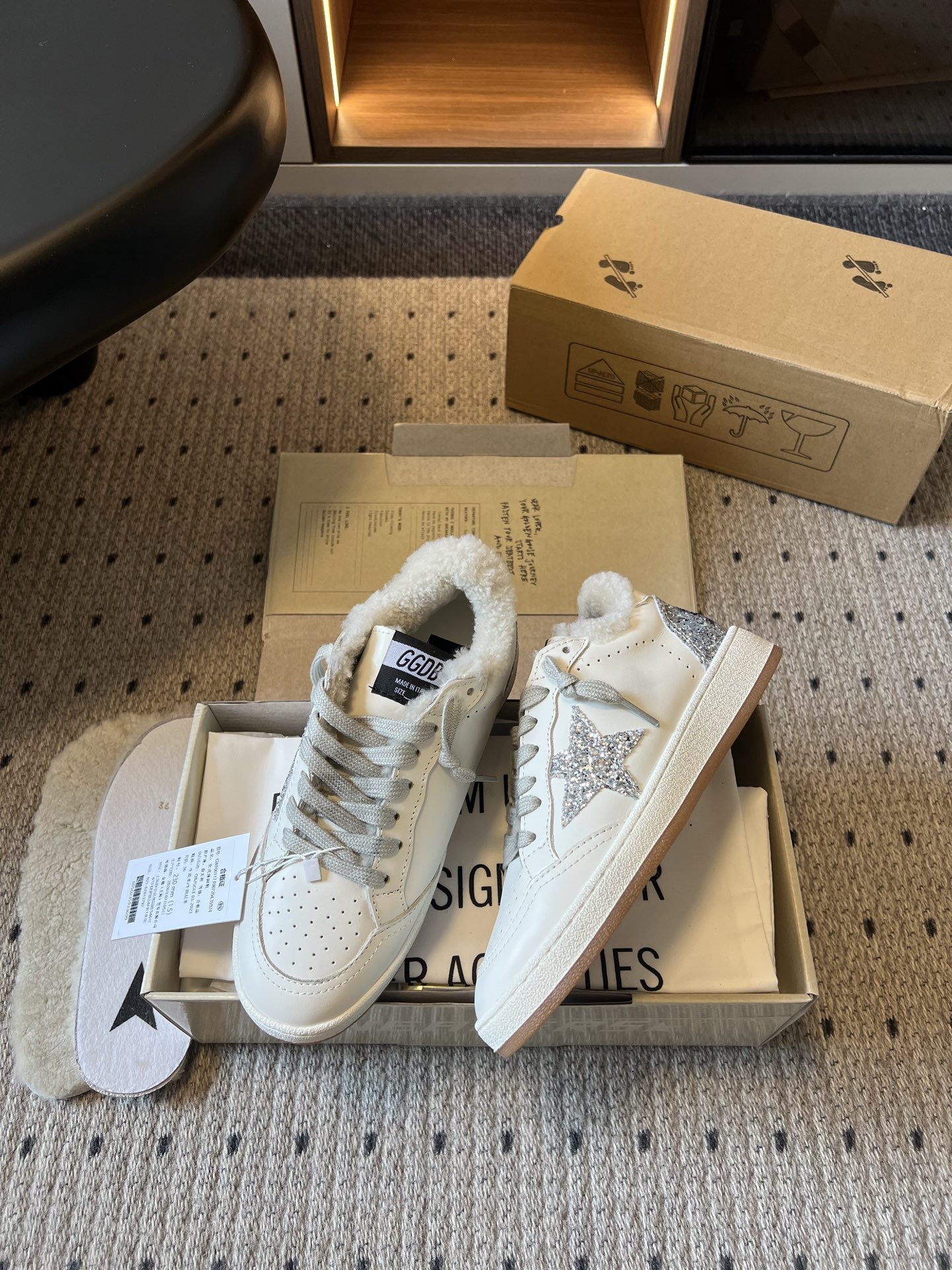 골든구스 신발 155554 Golden Goose Sneakers 상세 이미지 4