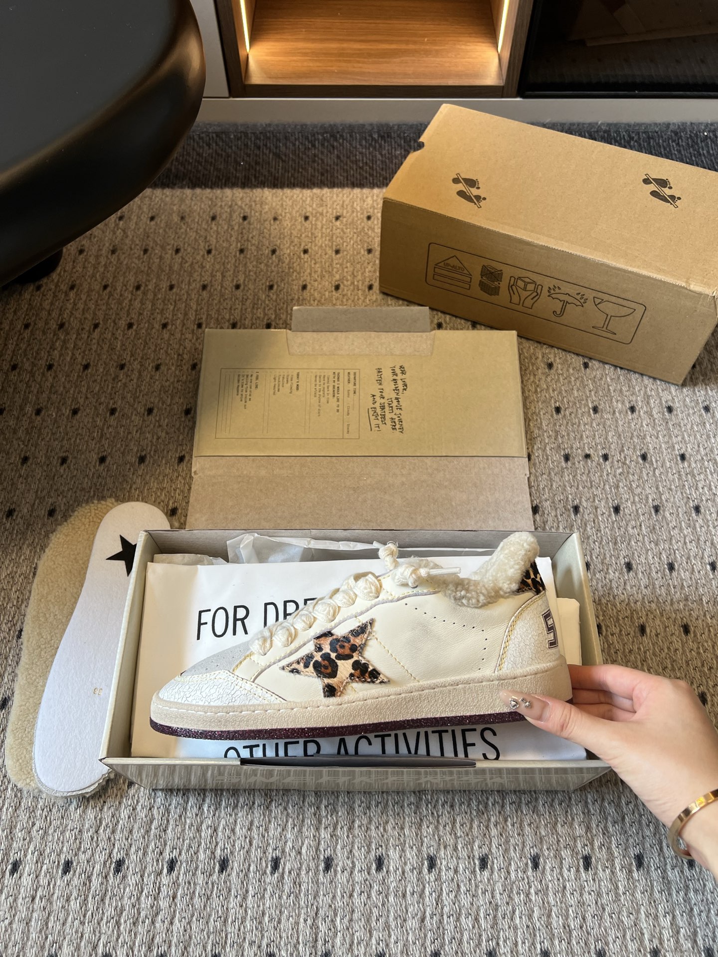 골든구스 신발 155553 Golden Goose Sneakers 상세 이미지 5