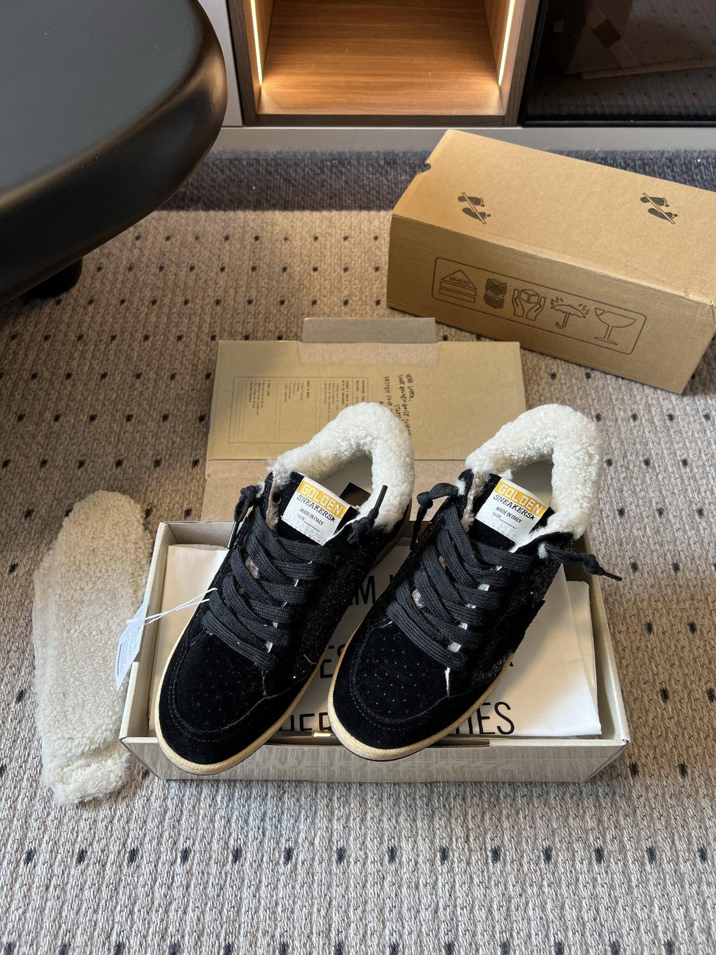 골든구스 신발 155551 Golden Goose Sneakers 상세 이미지 2