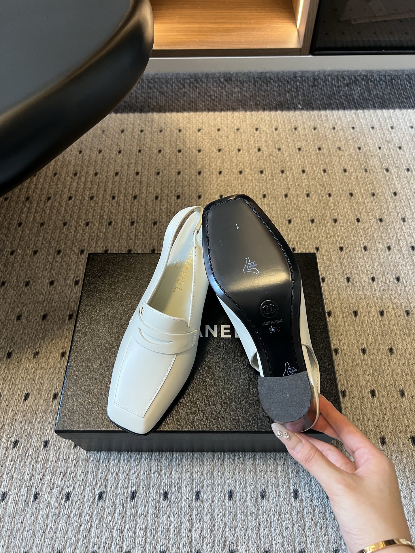 샤넬 신발 155517 Chanel Loafers 상세 이미지 3