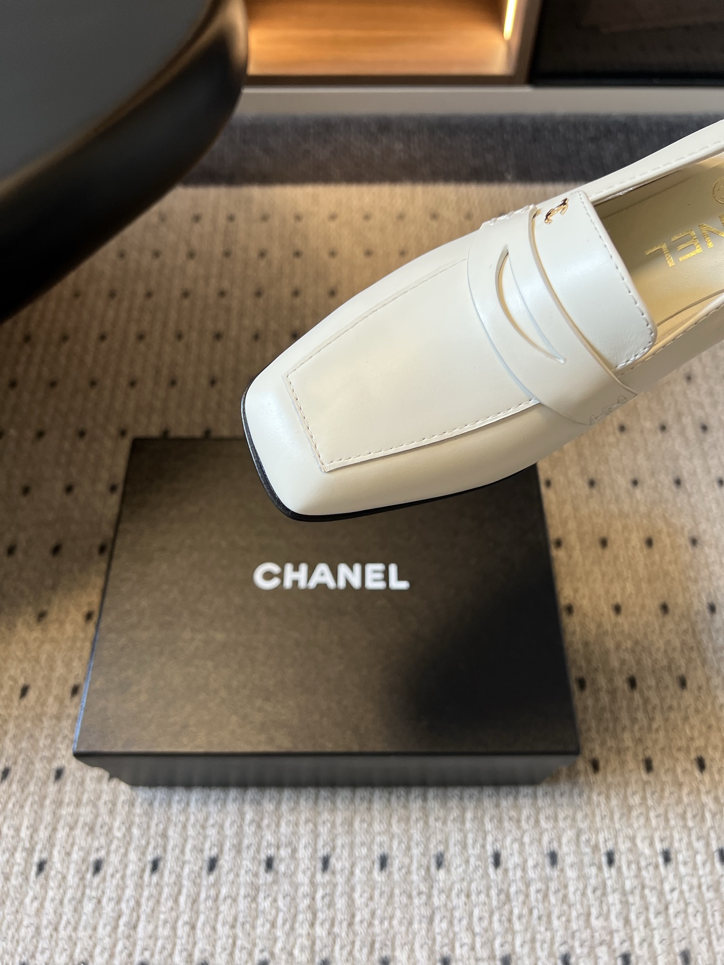 샤넬 신발 155517 Chanel Loafers 상세 이미지 7