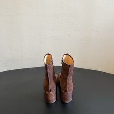 G077顶级品质Maison Margiel新款粗跟拉链短靴 自带清冷复古高级氛围感,简约鞋型格调出众,圆润鞋头包容脚型 G077顶级品质Maison Margiel新款粗跟拉链短靴 自带清冷复古高级氛围感,简约鞋型格调出众,圆润鞋头包容脚型