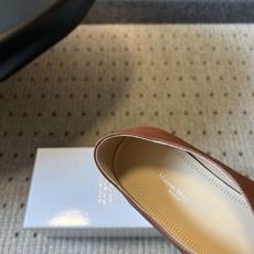 G012i顶级品质Maison Margiel*26ss早秋新款分趾玛丽珍平底单鞋 自带复古氛围感,经典分趾鞋型搭配一字 G012i顶级品质Maison Margiel*26ss早秋新款分趾玛丽珍平底单鞋 自带复古氛围感,经典分趾鞋型搭配一字