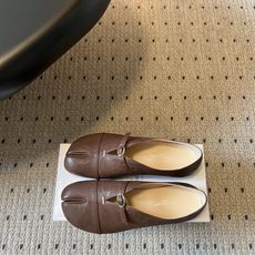 G012i顶级品质Maison Margiel*26ss早秋新款分趾玛丽珍平底单鞋 自带复古氛围感,经典分趾鞋型搭配一字 G012i顶级品质Maison Margiel*26ss早秋新款分趾玛丽珍平底单鞋 自带复古氛围感,经典分趾鞋型搭配一字