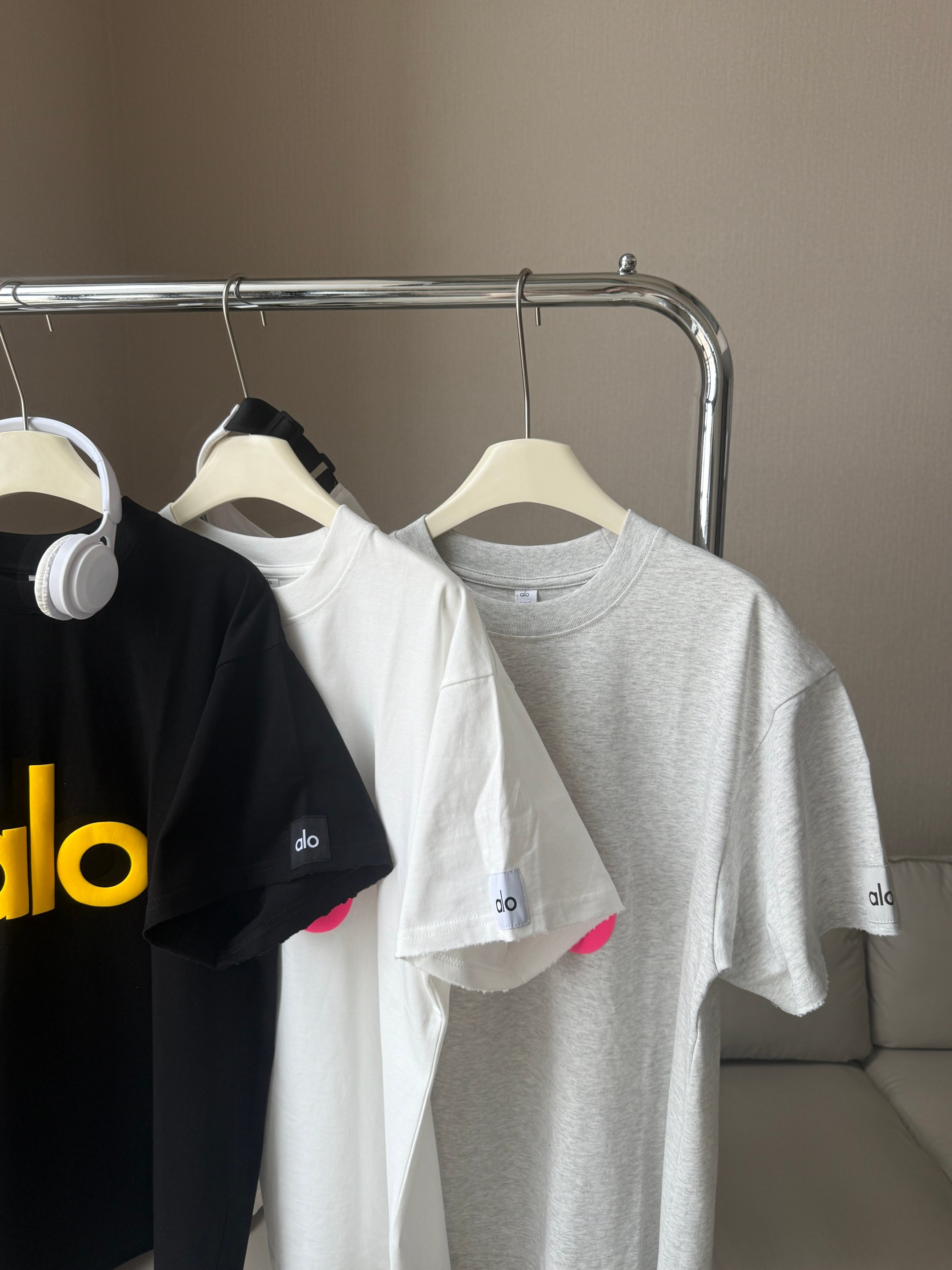 Alo t-shirt everyday white yoga