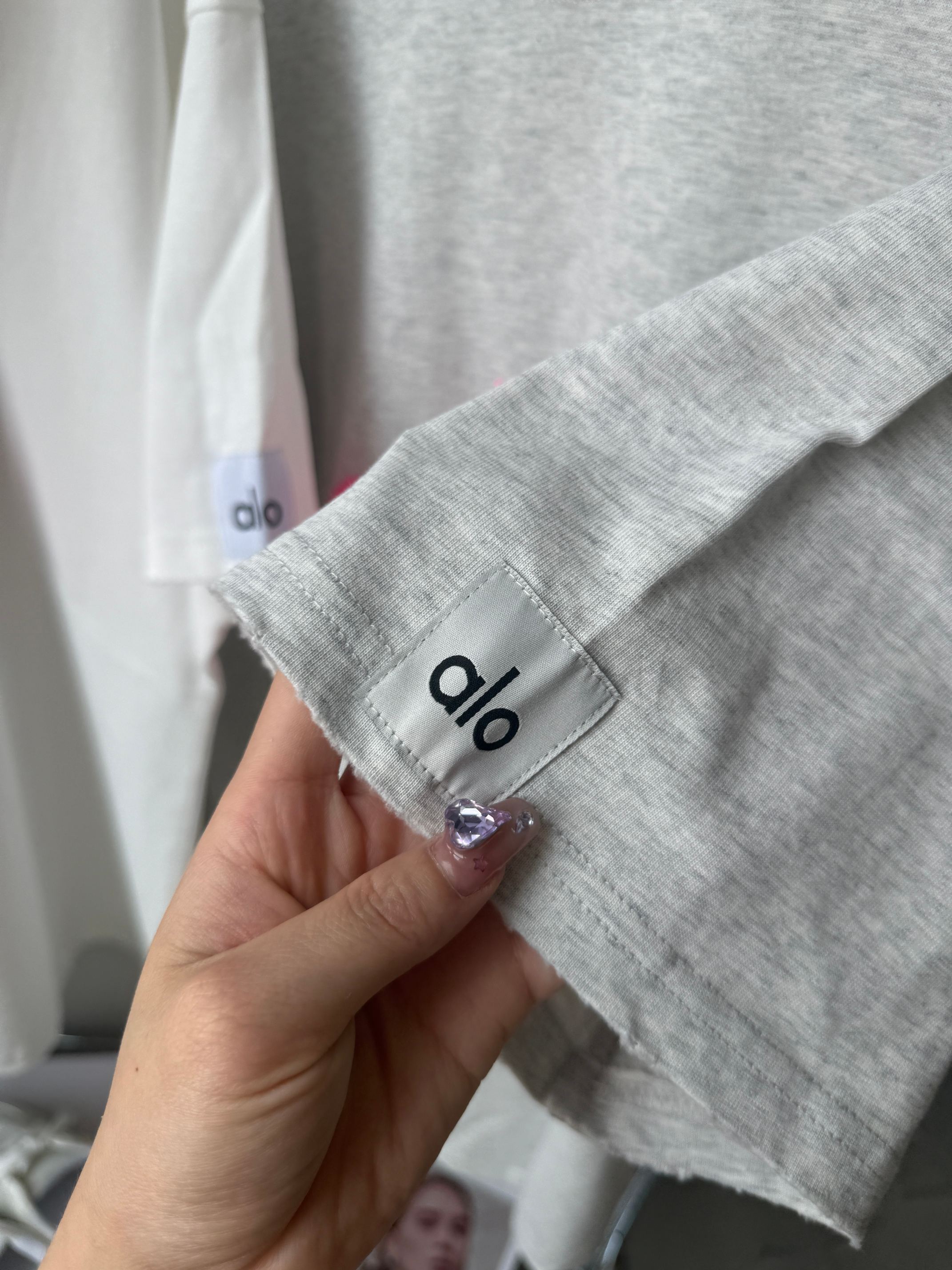 Alo T-shirt Alo yoga 25ss