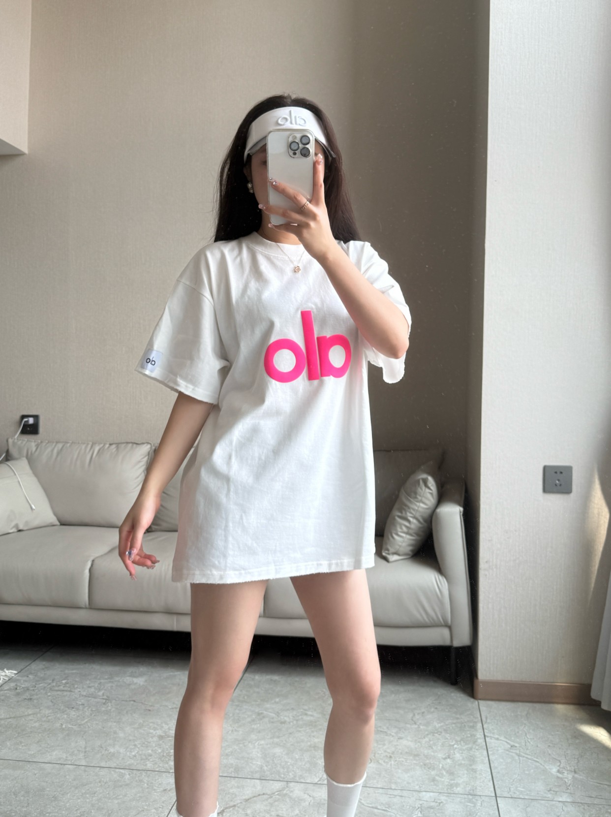 Alo t-shirt everyday white light heather gray with pink logo yoga