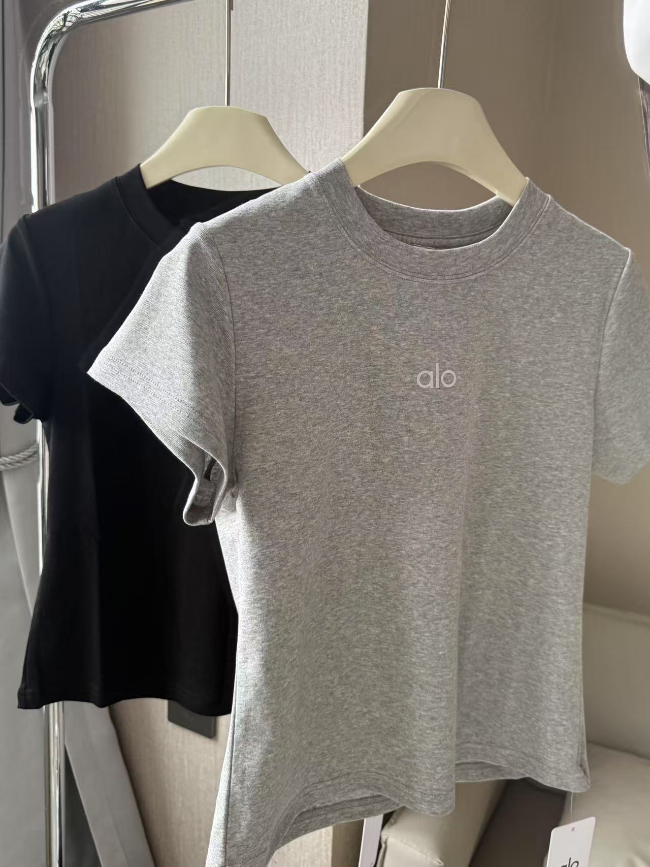 Alo t-shirt everyday white yoga