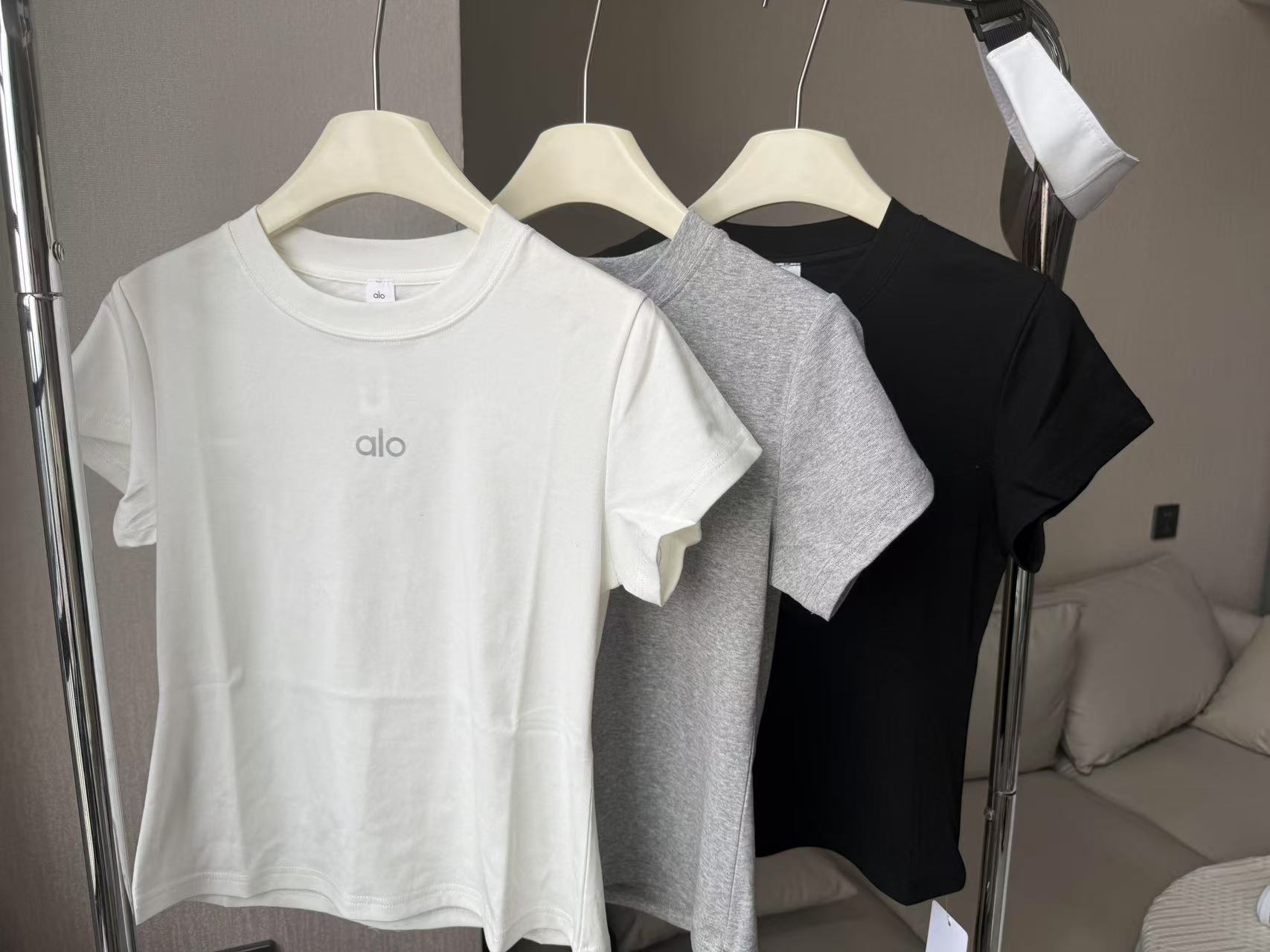 Alo t-shirt everyday white yoga