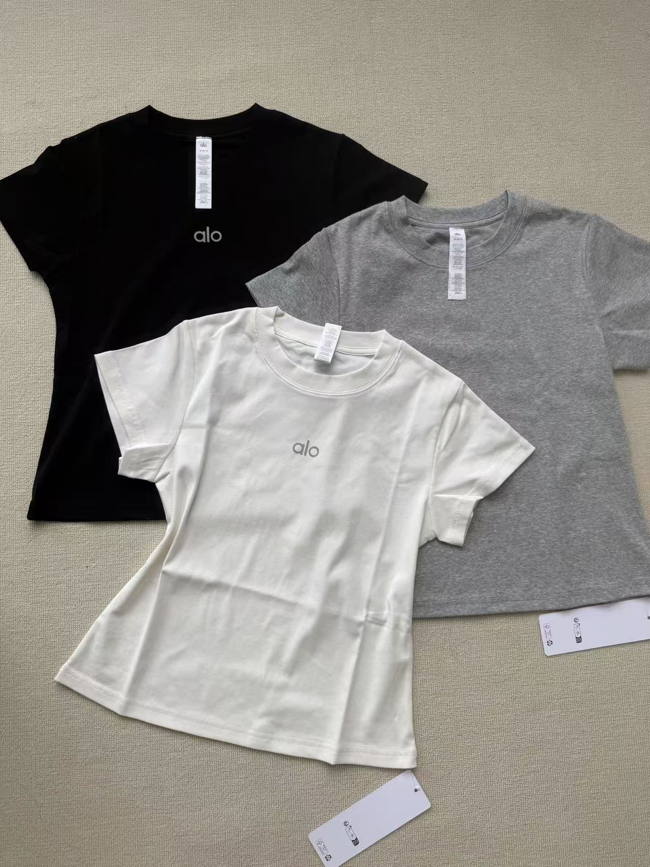 Alo T-shirt Aloyoga t