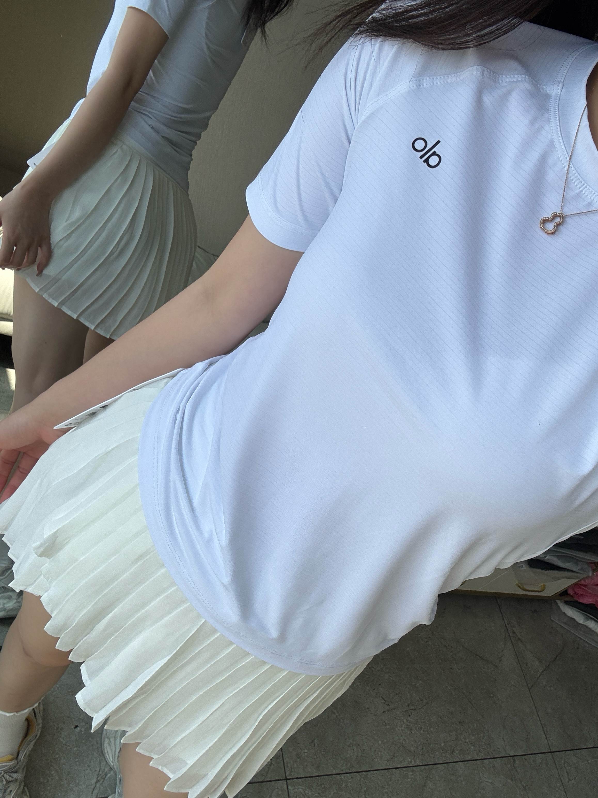 Alo t-shirt everyday white yoga