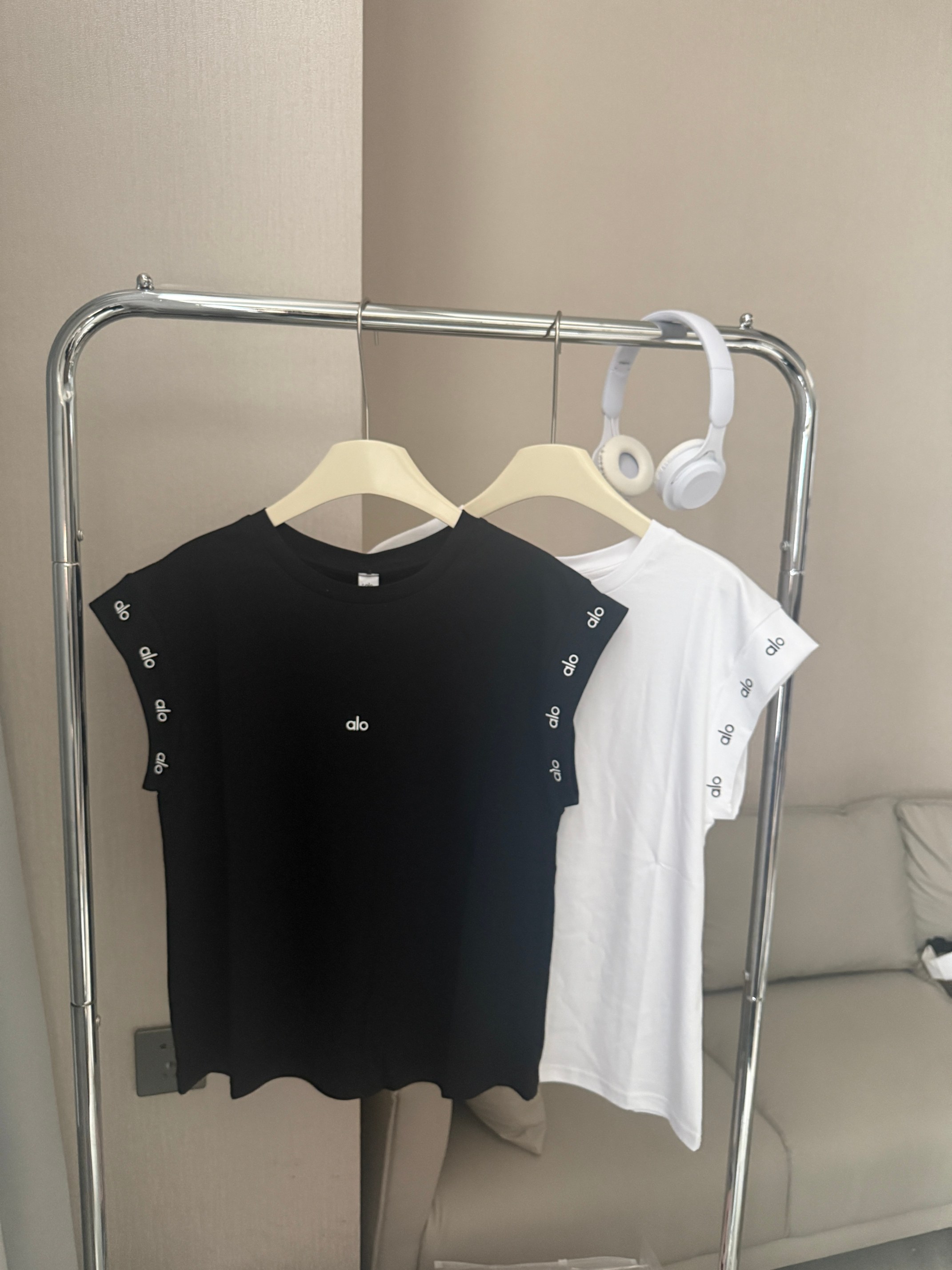 Alo T-shirt Aloyoga t