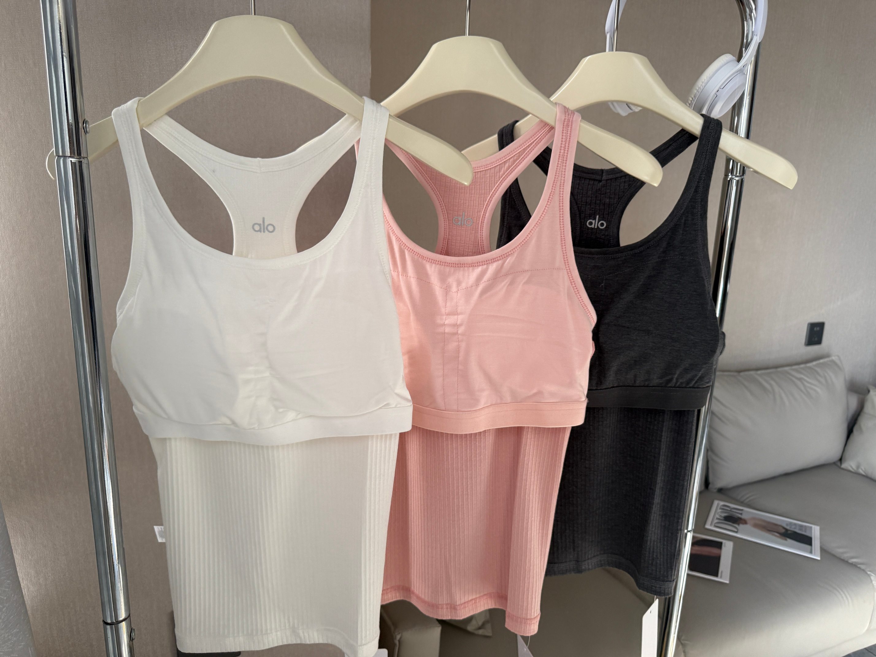 Alo tank yoga charcoal gray
